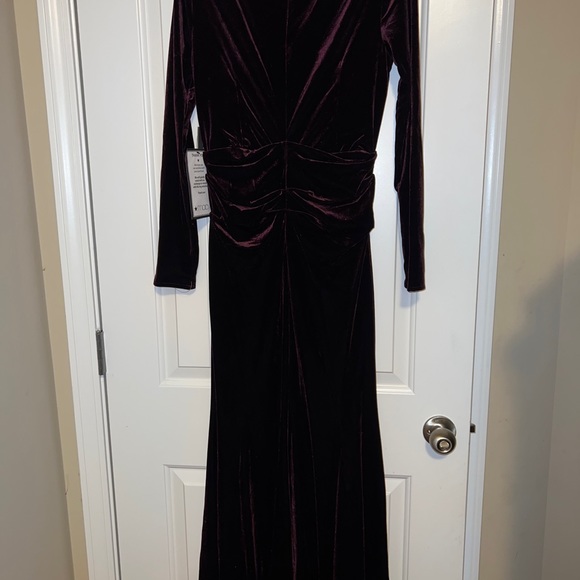 Vince Camuto long sleeve draped velvet dress - Picture 11 of 12